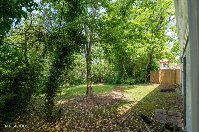 3209 Washington Pike, Knoxville, TN 37917