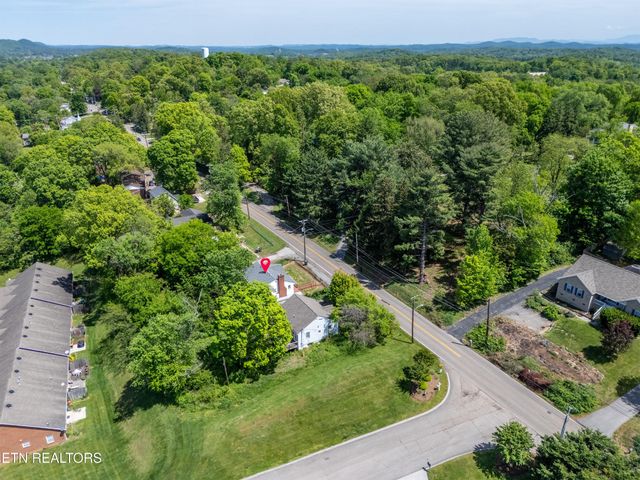 3209 Washington Pike, Knoxville, TN 37917