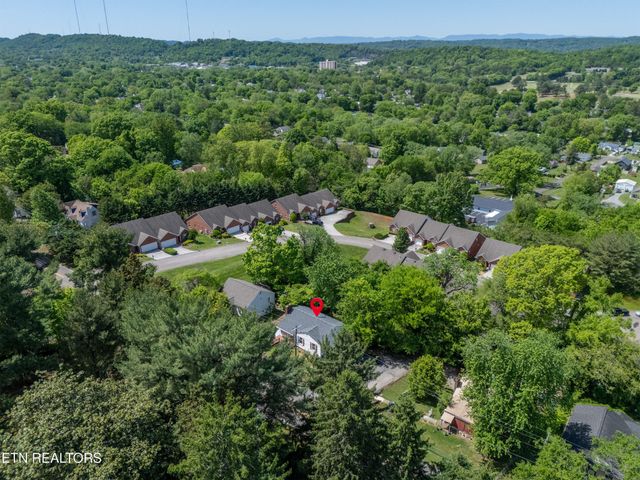 3209 Washington Pike, Knoxville, TN 37917