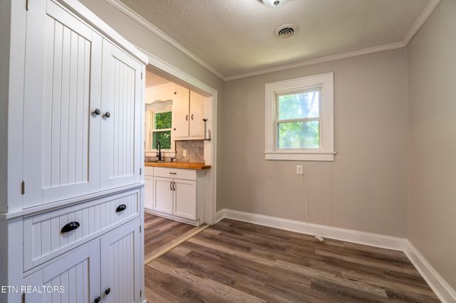 3209 Washington Pike, Knoxville, TN 37917