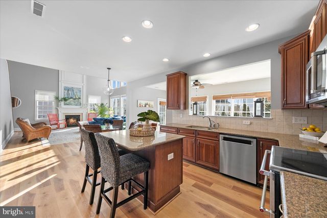 37486 SEASIDE DR, Ocean View, DE 19970