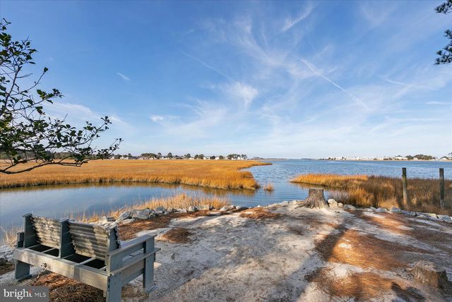 37486 SEASIDE DR, Ocean View, DE 19970