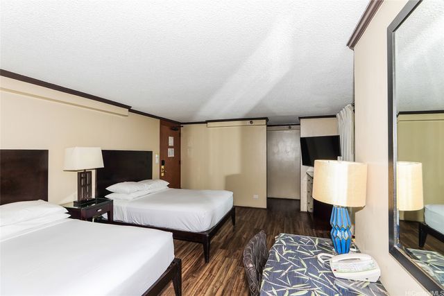 2425 Kuhio Avenue 510, Honolulu, HI 96815