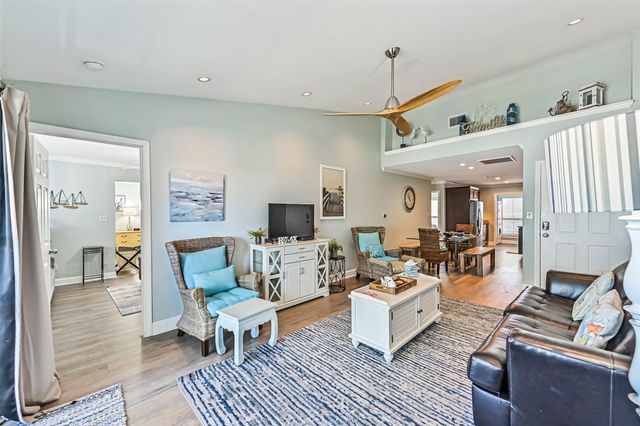 7000 Seawall Boulevard 238, Galveston, TX 77551