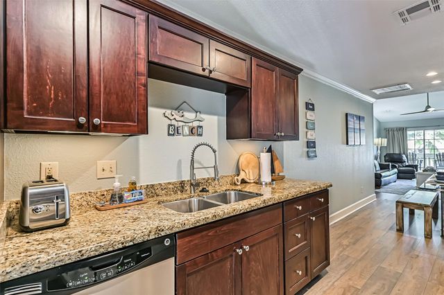 7000 Seawall Boulevard 238, Galveston, TX 77551