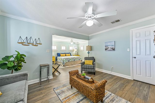 7000 Seawall Boulevard 238, Galveston, TX 77551