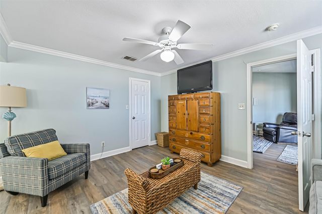 7000 Seawall Boulevard 238, Galveston, TX 77551