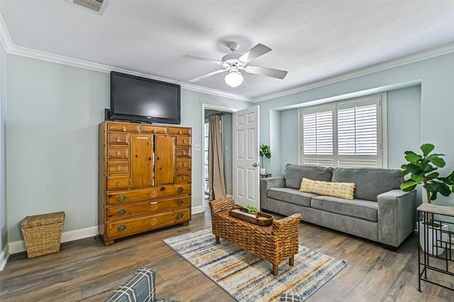 7000 Seawall Boulevard 238, Galveston, TX 77551