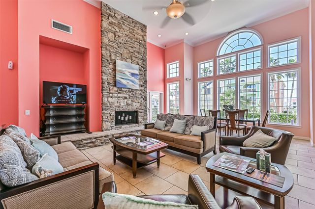 7000 Seawall Boulevard 238, Galveston, TX 77551