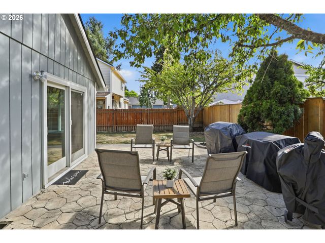 871 Se 66TH Ct, Hillsboro, OR 97123