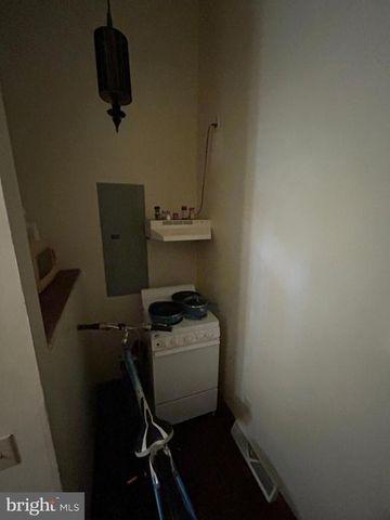 218 STRIBLING AVE, Charlottesville, VA 22903