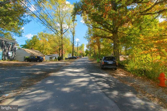 218 STRIBLING AVE, Charlottesville, VA 22903