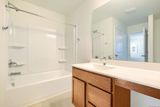 4519 GATO CALICO DR, San Antonio, TX 78222
