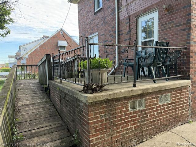 7261 Kentucky Street, Dearborn, MI 48126