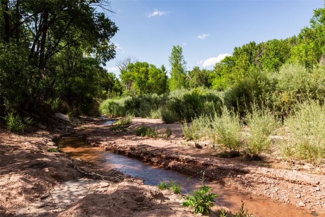 20 B Glowing Star, Santa Fe, NM 87506