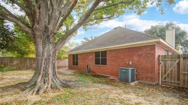 18422 Auburn Woods Drive, Cypress, TX 77429