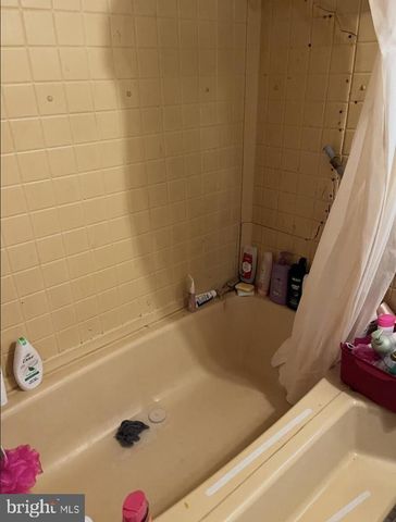1600 BAER AVE, Hanover, PA 17331