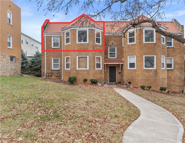 4942 Walnut Street 2 South, Kansas City, MO 64112
