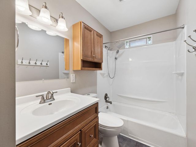 1262 Oakfield Drive S, Columbus, OH 43229