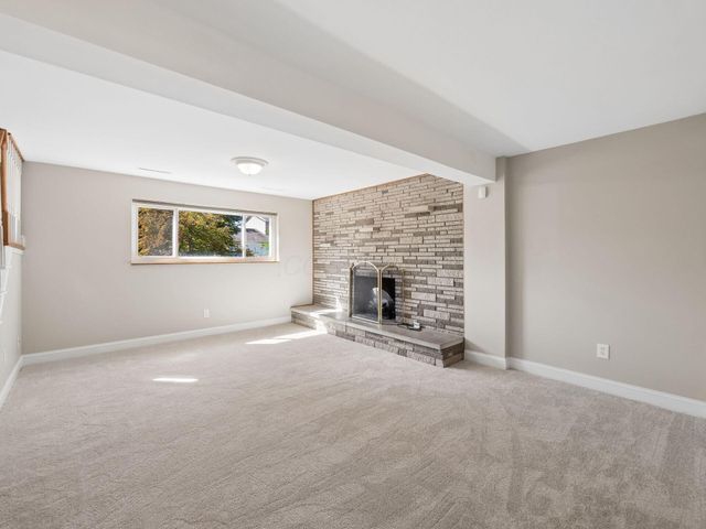 1262 Oakfield Drive S, Columbus, OH 43229