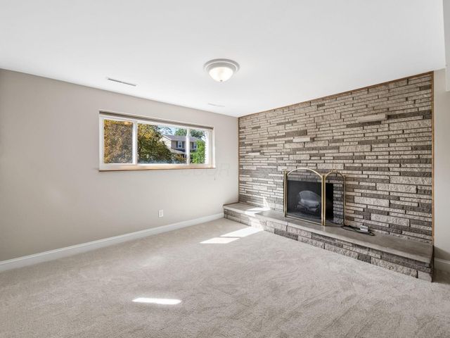 1262 Oakfield Drive S, Columbus, OH 43229