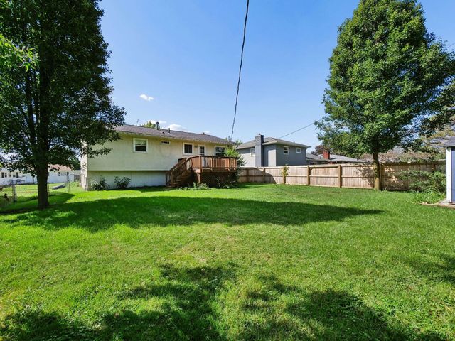 1262 Oakfield Drive S, Columbus, OH 43229