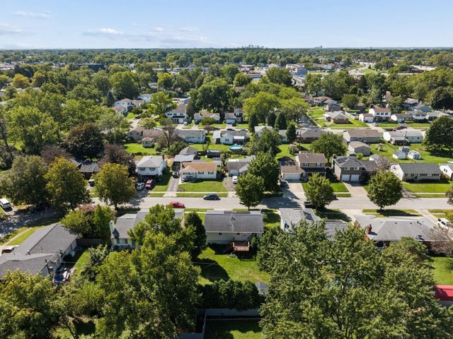 1262 Oakfield Drive S, Columbus, OH 43229