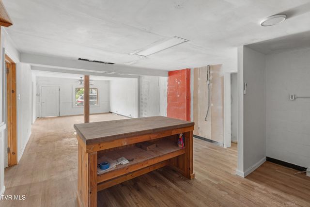 6563 East Andrew Johnson Highway, Whitesburg, TN 37891