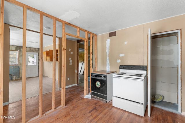 6563 East Andrew Johnson Highway, Whitesburg, TN 37891