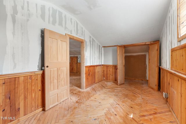 6563 East Andrew Johnson Highway, Whitesburg, TN 37891