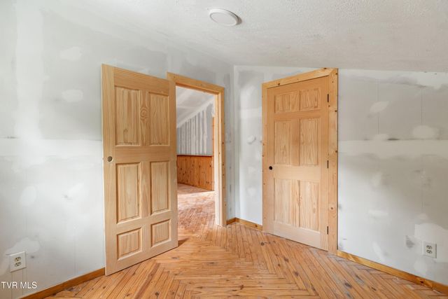 6563 East Andrew Johnson Highway, Whitesburg, TN 37891