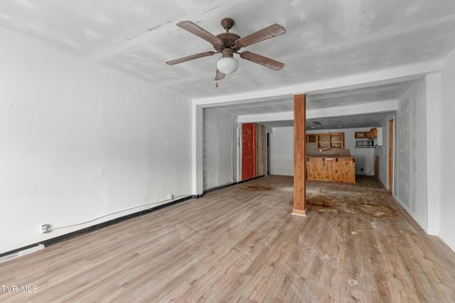 6563 East Andrew Johnson Highway, Whitesburg, TN 37891