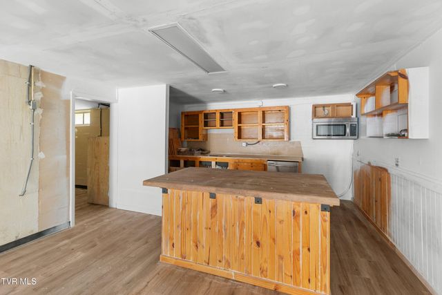 6563 East Andrew Johnson Highway, Whitesburg, TN 37891