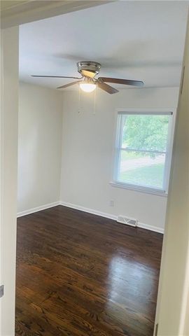 14007 Jesse James Farm Road, Kearney, MO 64060