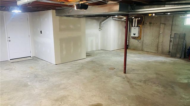 14007 Jesse James Farm Road, Kearney, MO 64060