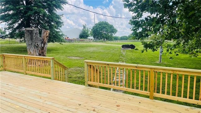 14007 Jesse James Farm Road, Kearney, MO 64060