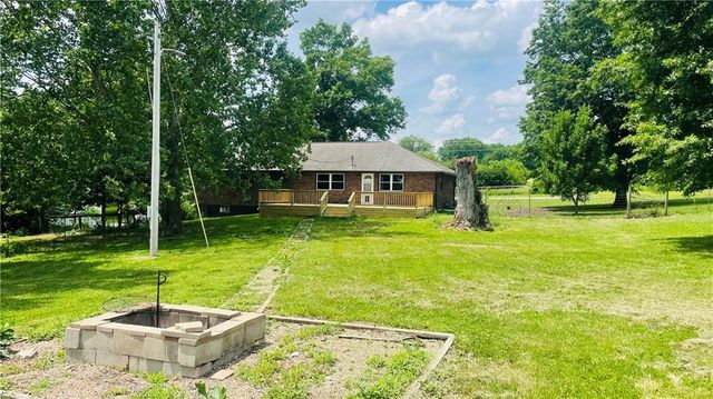 14007 Jesse James Farm Road, Kearney, MO 64060