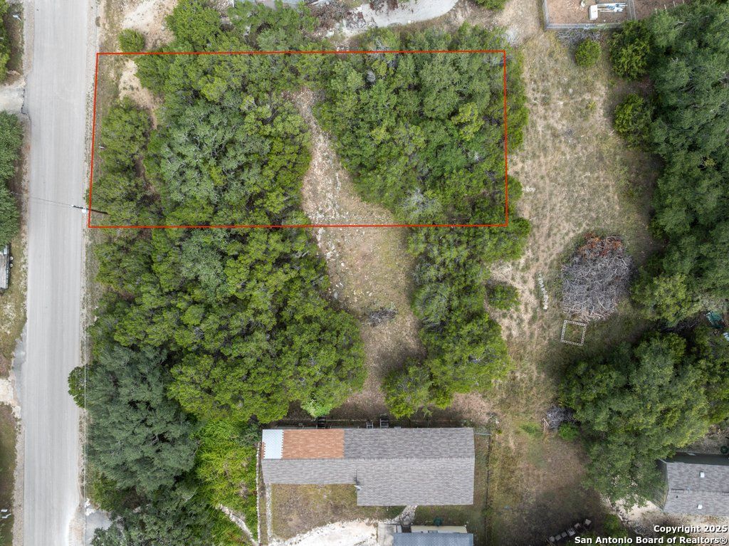 1091 Rotherman, Canyon Lake, TX 78133