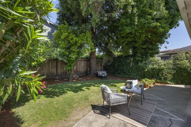 1836 Greenwood Avenue, San Carlos, CA 94070