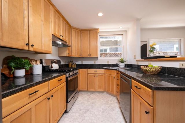 1836 Greenwood Avenue, San Carlos, CA 94070