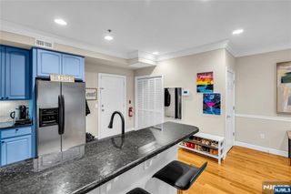 15-19 Tichenor Lane 204, Newark, NJ 07114