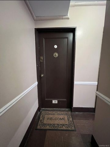 280 Collins Avenue 2B, Fleetwood, NY 10552