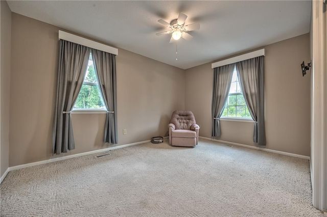 11917 W 49th Terrace, Shawnee, KS 66216