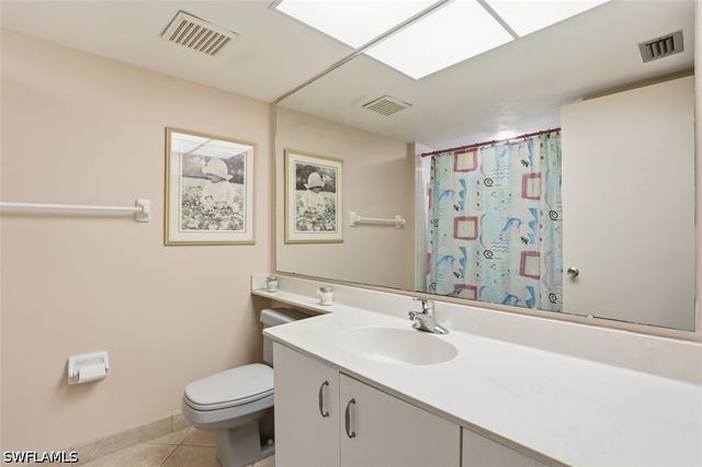 11118 Gulf Shore DR A803, Naples, FL 34108