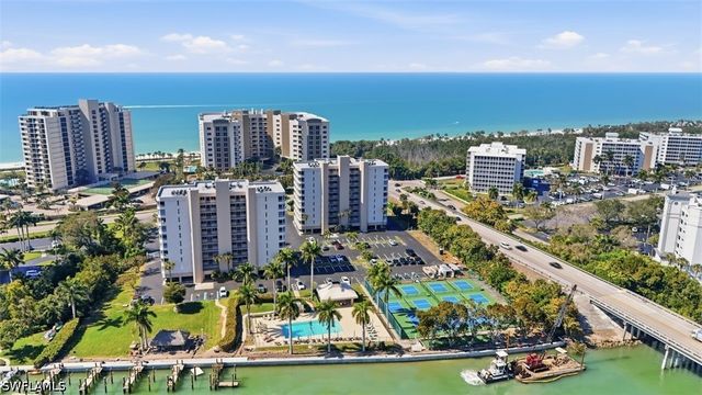 11118 Gulf Shore DR A803, Naples, FL 34108