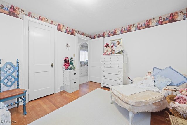 215 Lake Avenue NE, Hartville, OH 44632