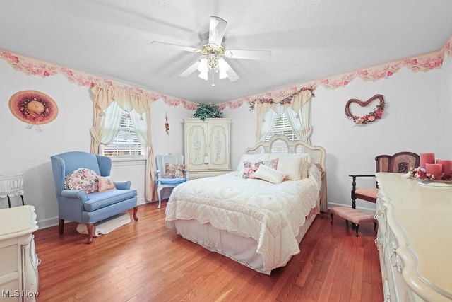 215 Lake Avenue NE, Hartville, OH 44632