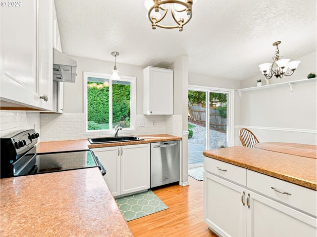 8479 Sw TYGH Loop, Tualatin, OR 97062