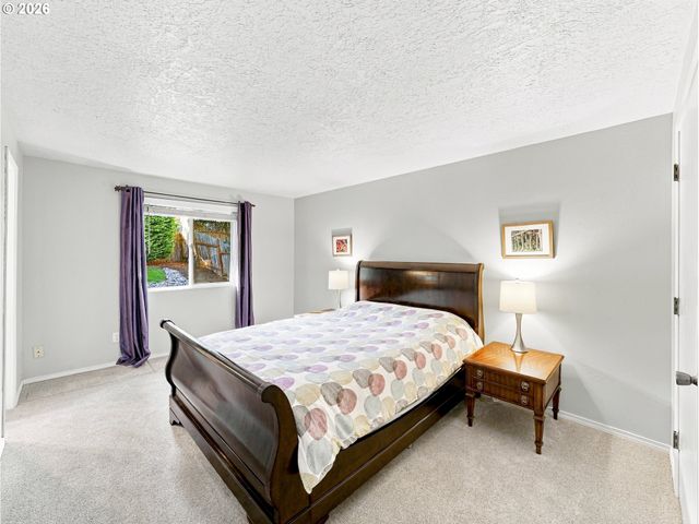 8479 Sw TYGH Loop, Tualatin, OR 97062