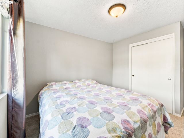 8479 Sw TYGH Loop, Tualatin, OR 97062